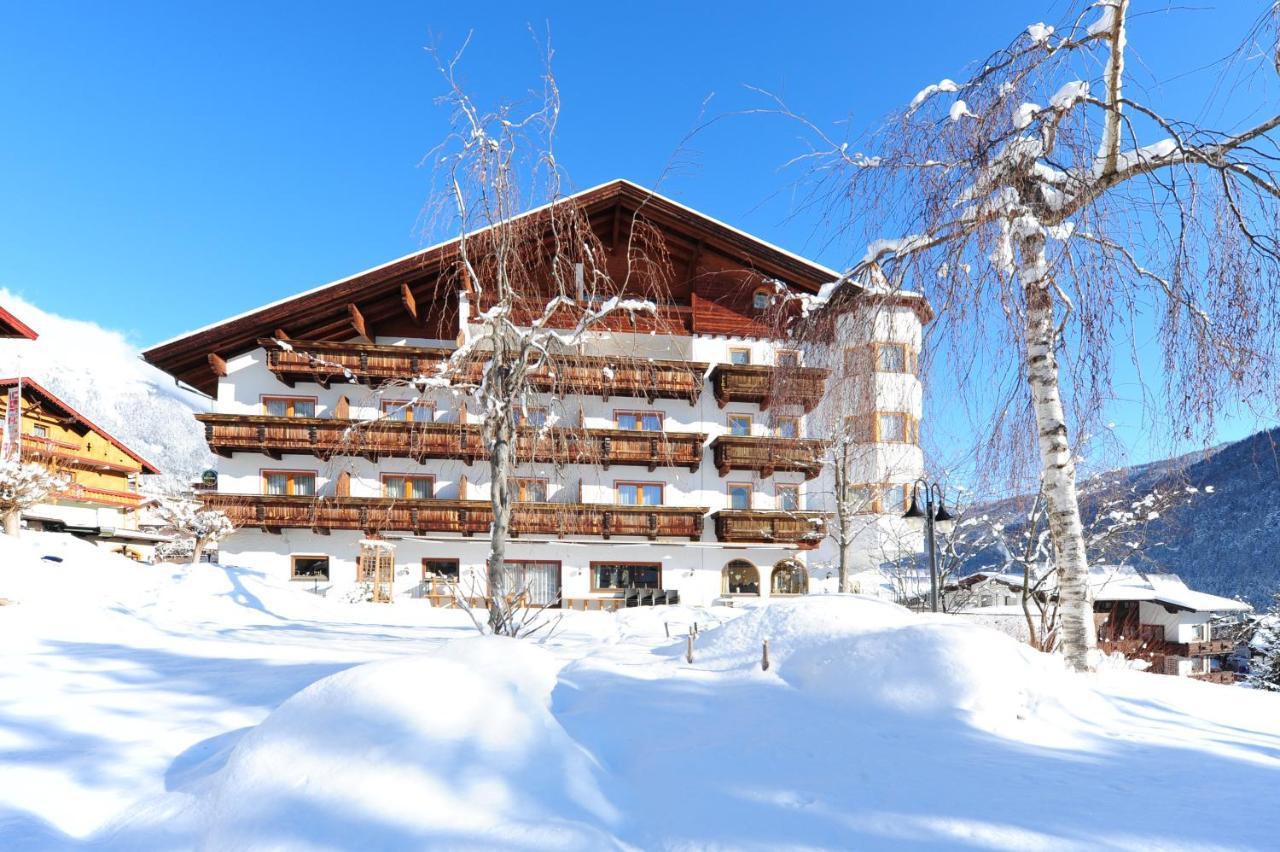 Das Posthaus Stubai&Smart Hotel Fulpmes Eksteriør bilde