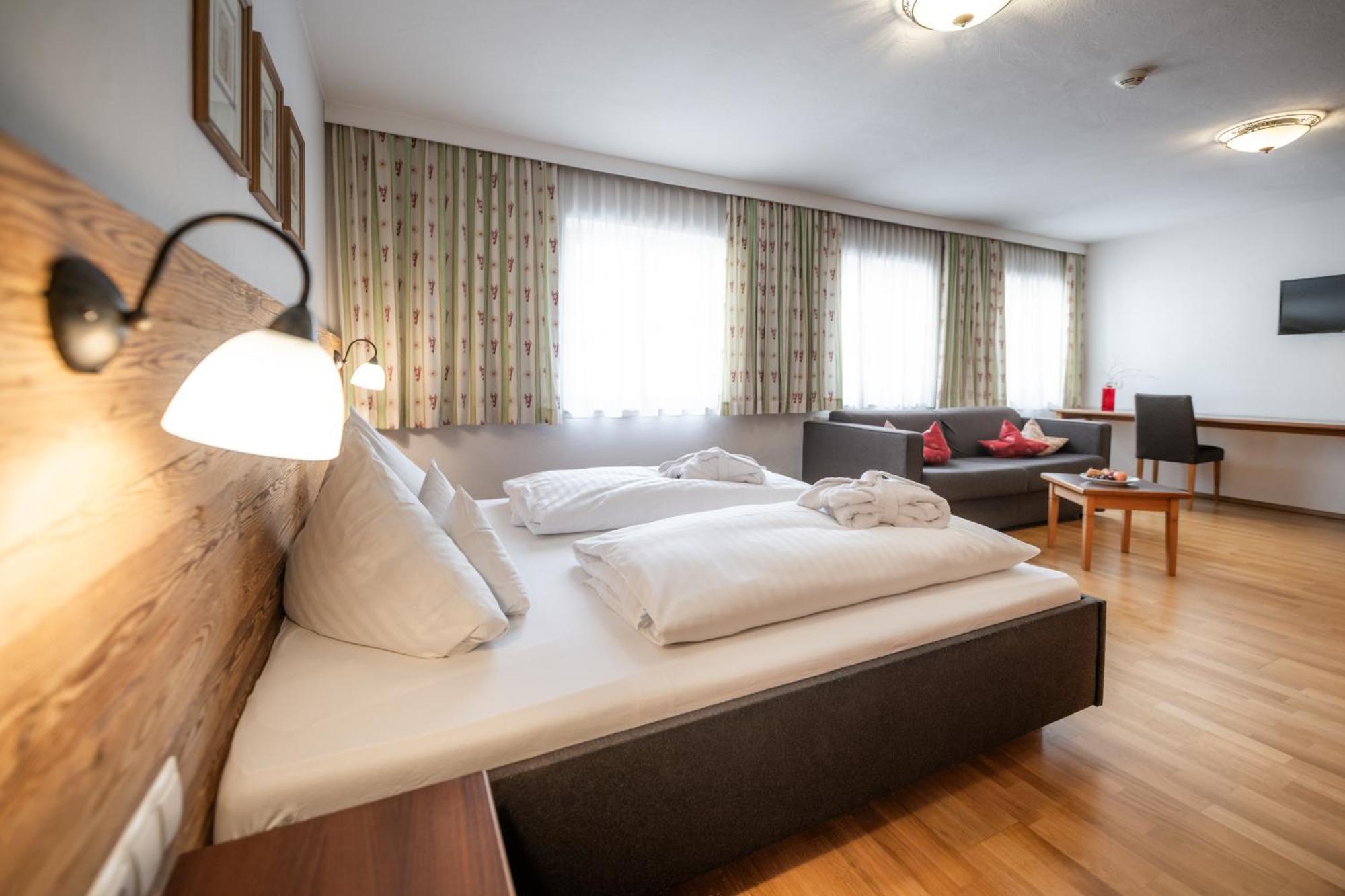 Das Posthaus Stubai&Smart Hotel Fulpmes Eksteriør bilde