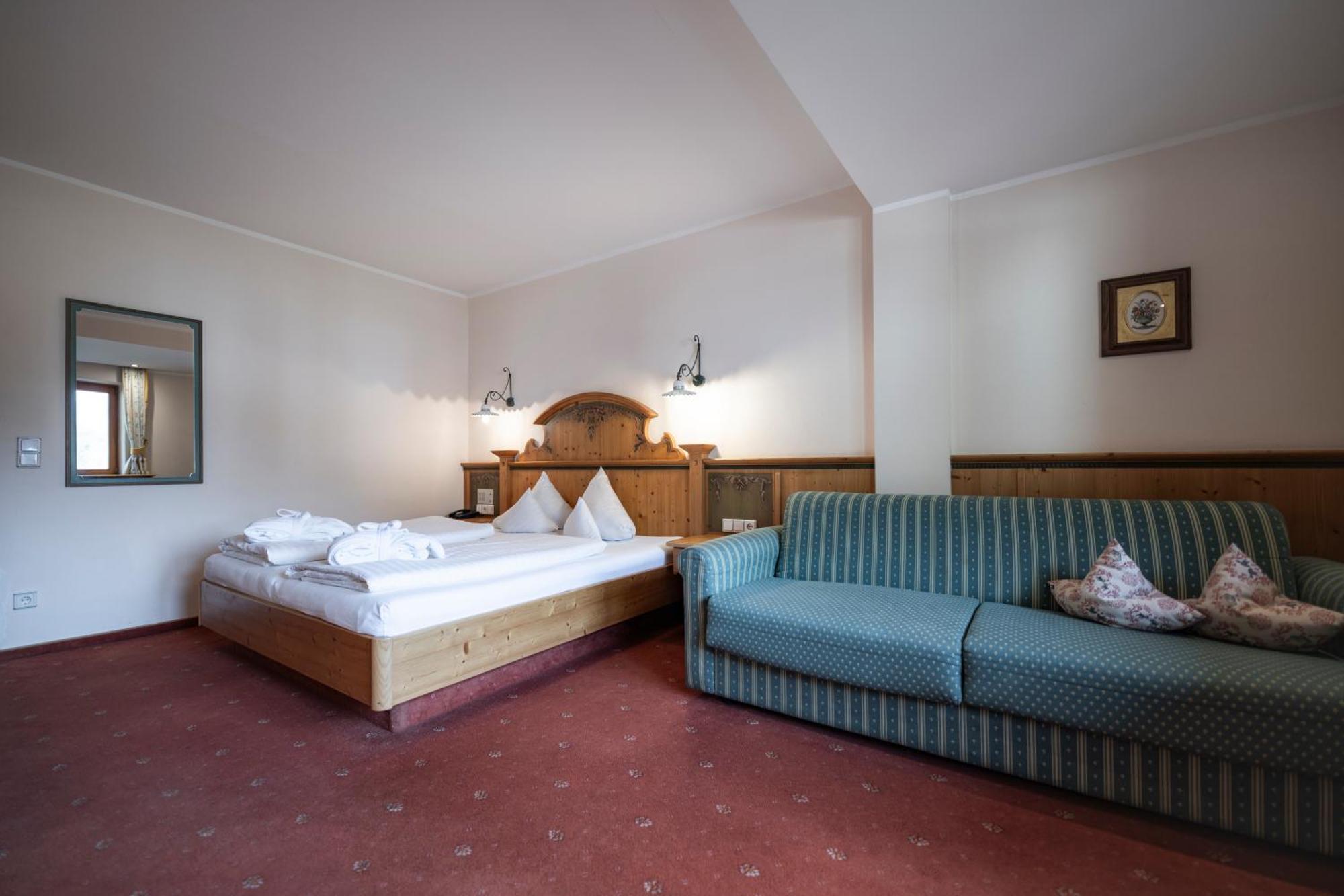 Das Posthaus Stubai&Smart Hotel Fulpmes Eksteriør bilde
